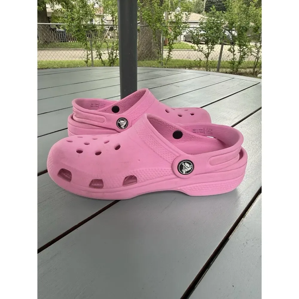 Crocs Kids Classic Clogs Pink Water Shoes Size J1 Slip-On Sandals Unisex